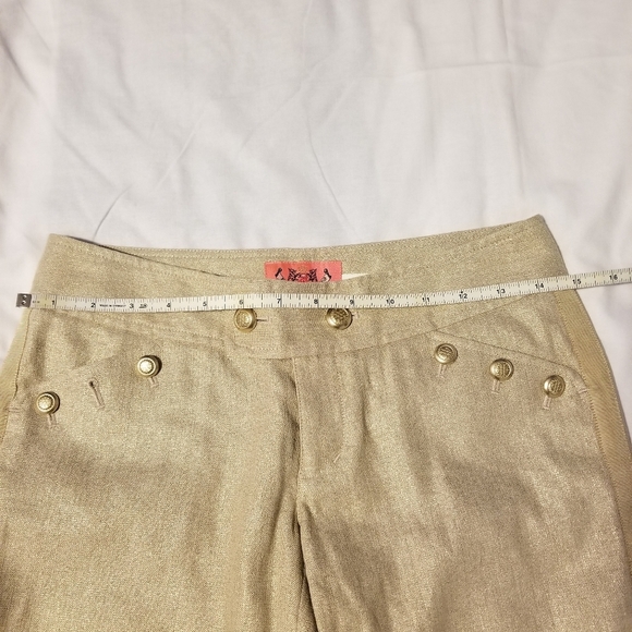 Authentic Juicy couture Gold Bermuda Short - Picture 4 of 6